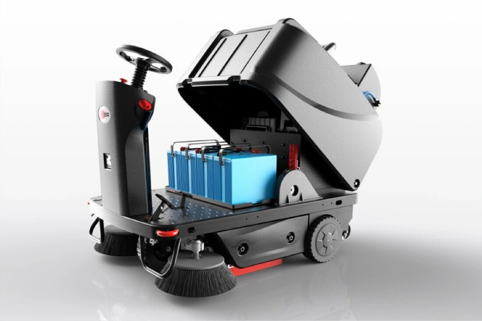 Enhanced Efficiency and Cost Savings: ROYPOW Lithium Batteries for Floor Scrubbers in Europe